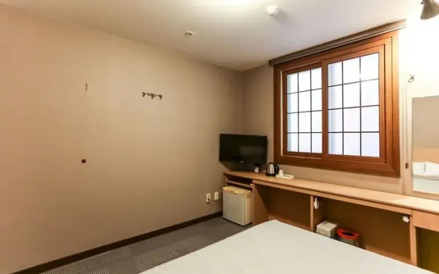 Jeju Sanjimul Hotel