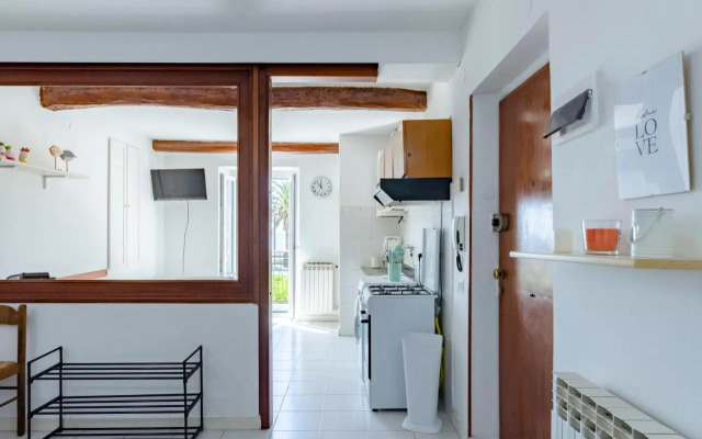 ALTIDO Great Flat with Balcony & Sea View near Beach