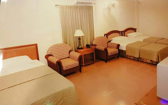 Lotus Family Hotel, Medan Tuanku