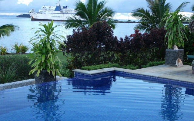 Aroha Taveuni Beachfront Bures