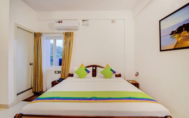Treebo Trend Saffron Suites