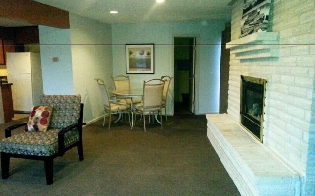 The Lodge at Turkey Cove