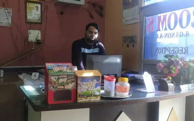 Oyo 86017 Rajasthan Hotel