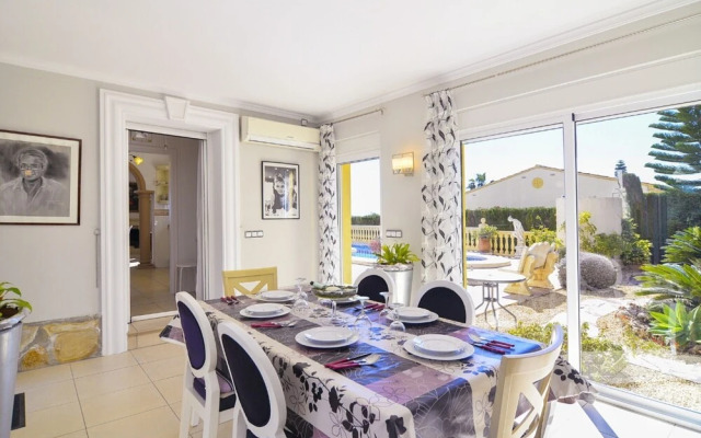 Villa - 4 Bedrooms with WiFi - 105020