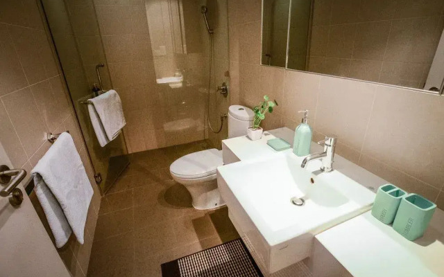 Saigon City View Apartment & Pool