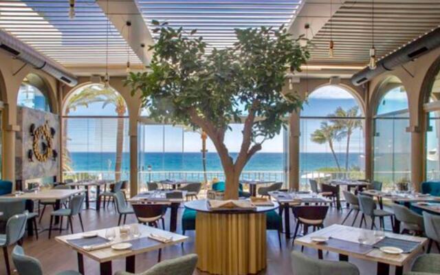 Marbella Beachfront - Apartment With sea views B1