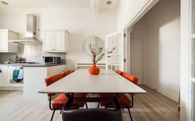 The Sussex Garden Retreat - Elegant 2bdr Flat