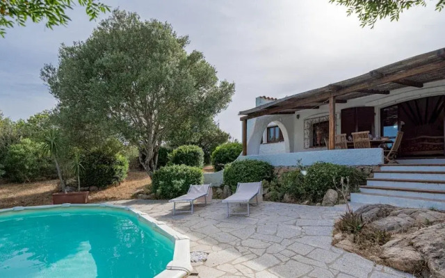 Villa Isa 6 in Altura