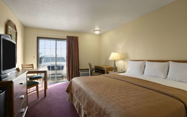 Travelodge Inn & Suites - Muscatine