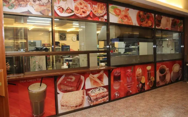 RedDoorz Plus near Soekarno Hatta Airport 2