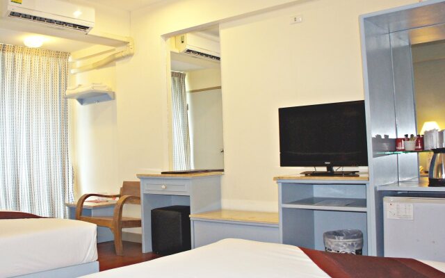 Lamphun Will Hotel