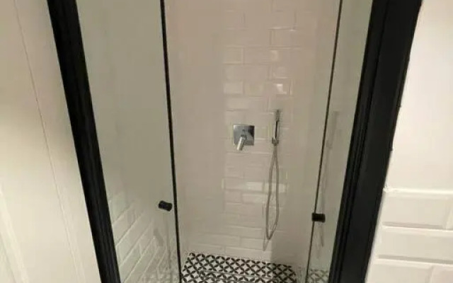 Beautiful 2-Bedroom Sea-View apartment