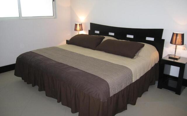 Bay View Grand Marina 1605 Sur