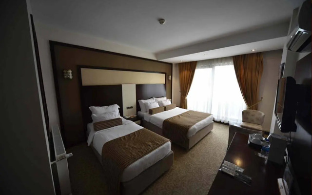 Lavin Otel