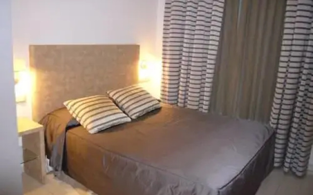 Apartaments Sant Jordi Sagues