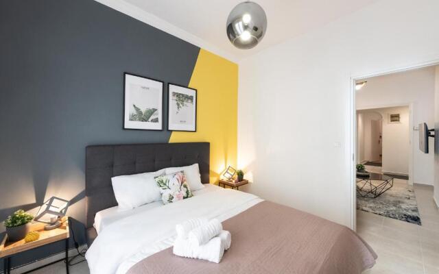 Porto Sea View Apartments - A. Svolou 22