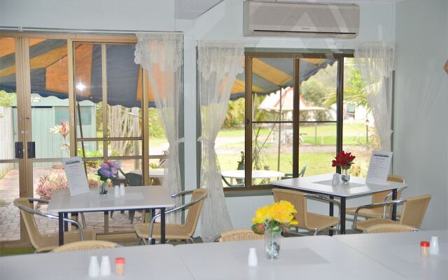 Beerwah Glasshouse Mountains Motel