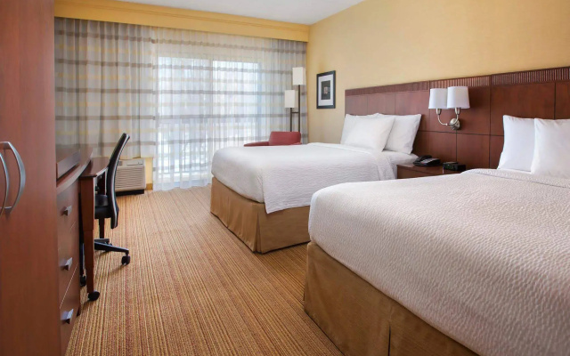 Courtyard by Marriott Mahwah