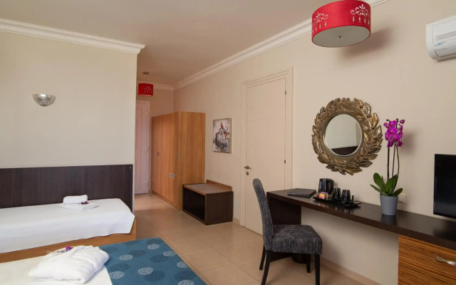 Sunrise Resort Hotel