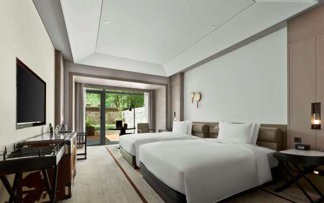 Doubletree By Hilton Shigatse