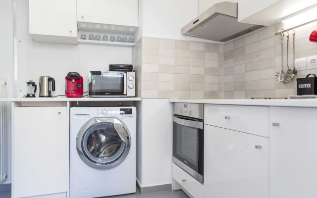 Newly Renovated Stylish Urban Flat