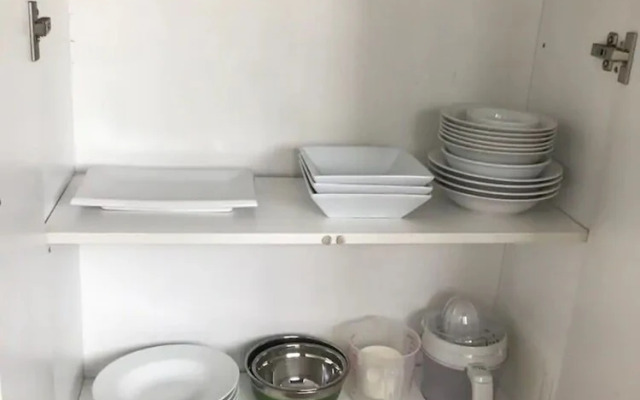 Bright 2 Bedroom Apartment in the Heart of Surfer's Paradise