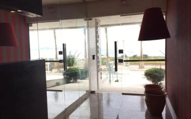 4 Ilhas, 2 Suites, 2 Garagens