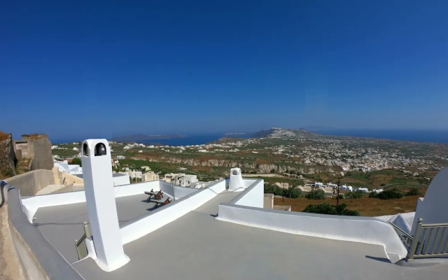 Santorini 180 Degrees