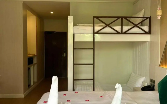 Sunlight Garden Hotel