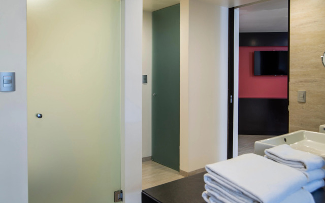 Holiday Inn Mexico Dali Airport by IHG