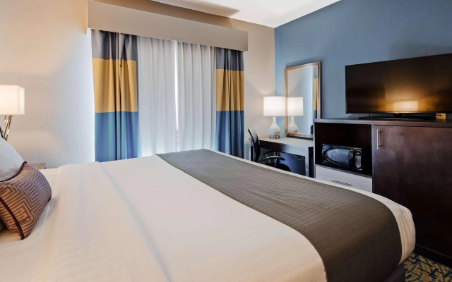 Best Western Plus Midwest Inn