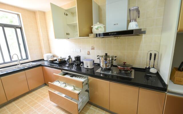 Elizabeth Royal Apartments