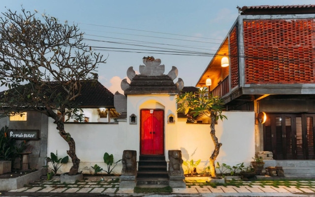 Rumah Paros & Gallery