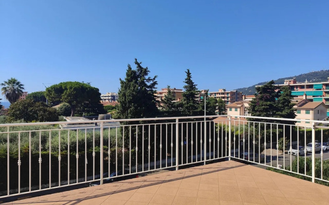 Ampio Trilocale Con Terrazzo