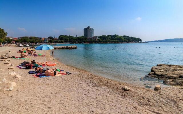 Apartments Lasan - 150 m from sea