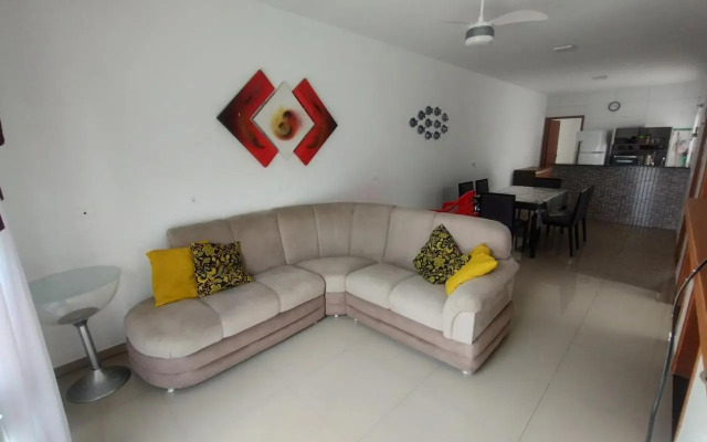 Casa Nova com Piscina 3 quartos