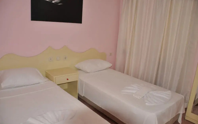 Lanova Hotel