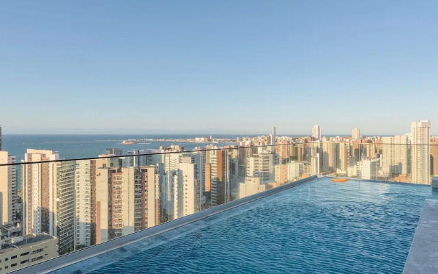 Beach Class Meireles Housi by Carpediem