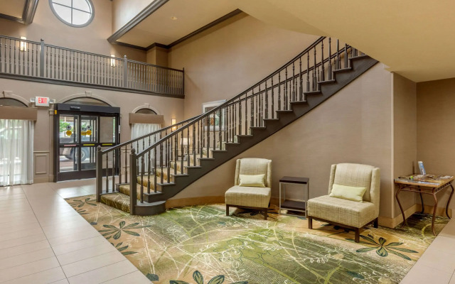 Quality Suites Sherman