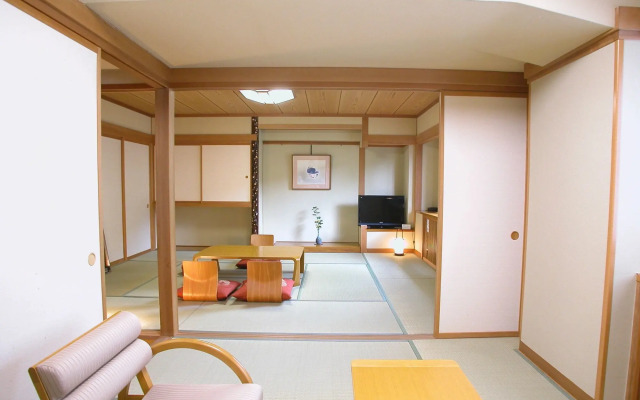 Hotel Shirakabaso Shigakogen
