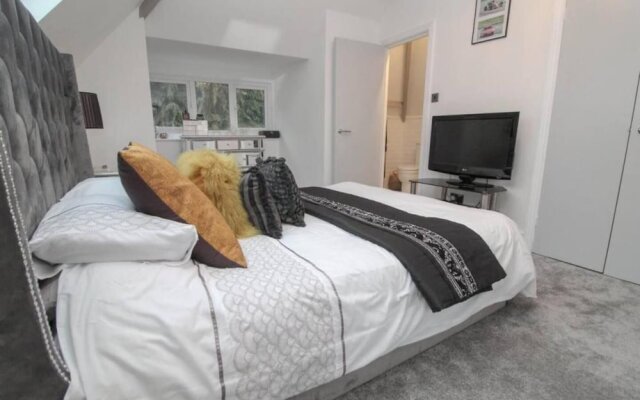 Luxury 3-bed Penthouse Apartment in Bournemouth