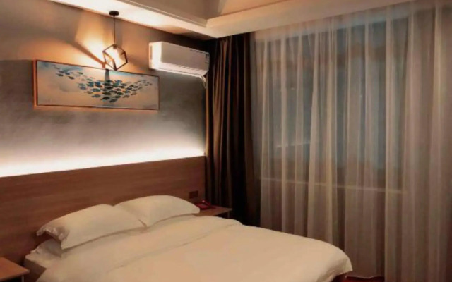 Ganzhou Tomato Hotel (University Town Cultural Plaza)