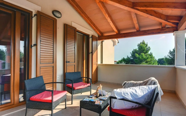 Detached Villa With Swimming Pool in the South of Istria Near the Sea