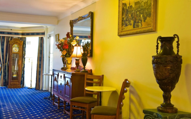 Albury Georgian Motel & Suites