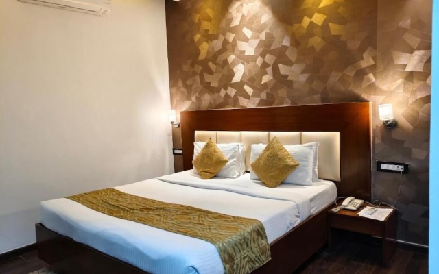 Hotel Hemaadri Grand
