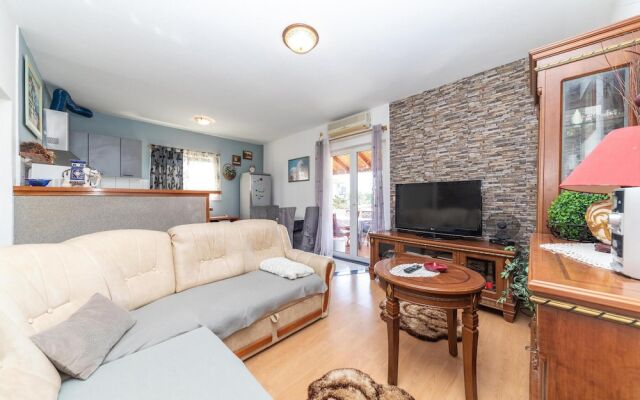 Nice Apartment in Trogir With 2 Bedrooms and Wifi