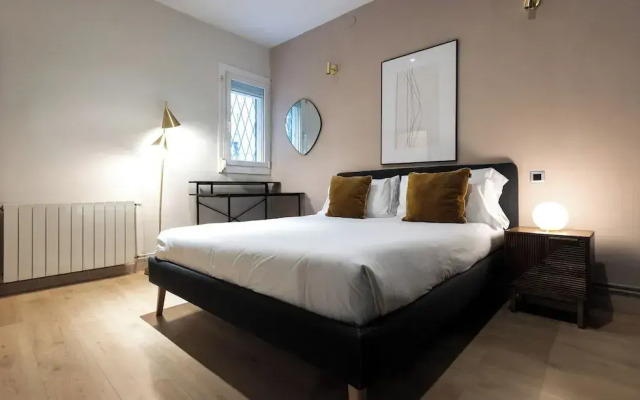 Stay U-nique Apartment Gran Via IV