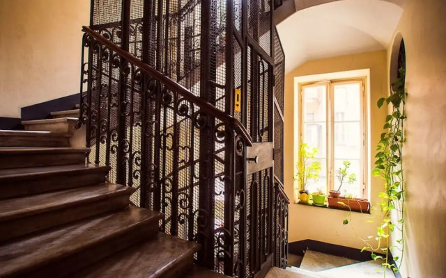 Elegant and Central Flat in a Great Area