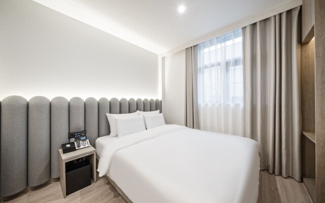 Poverta Stay Hotel