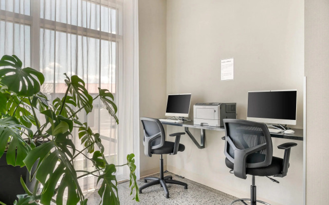 Quality Inn & Suites